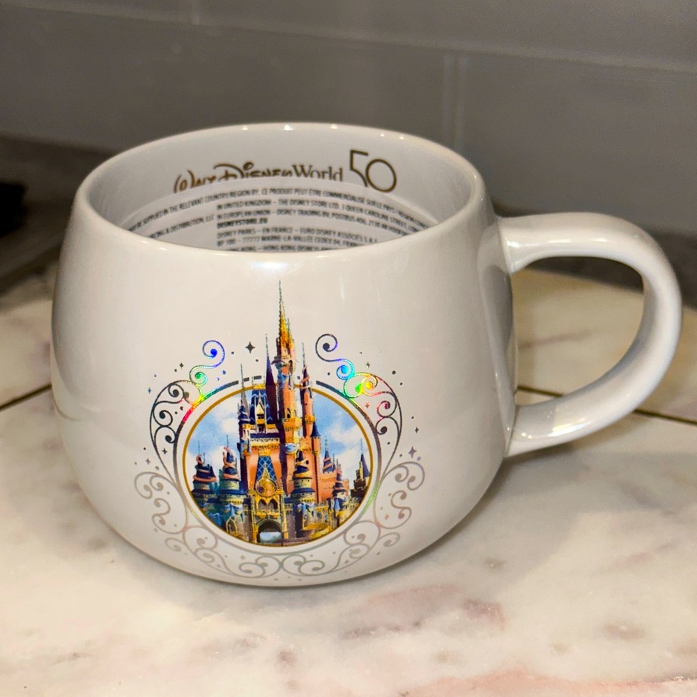 ✨NWT✨ Walt Disney World 50th Anniversary Iridescent Pearl White Castle Mug